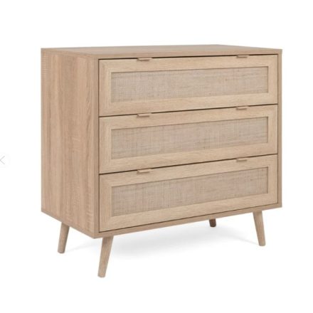 Modern rattan hatású tölgy színű magasabb komód kisebb terekbe. Magasság: 798 mm Szélesség: 800 mm Mélység: 400 mm