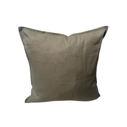 Khakizöld díszpárna mérete: 50*50 cm
